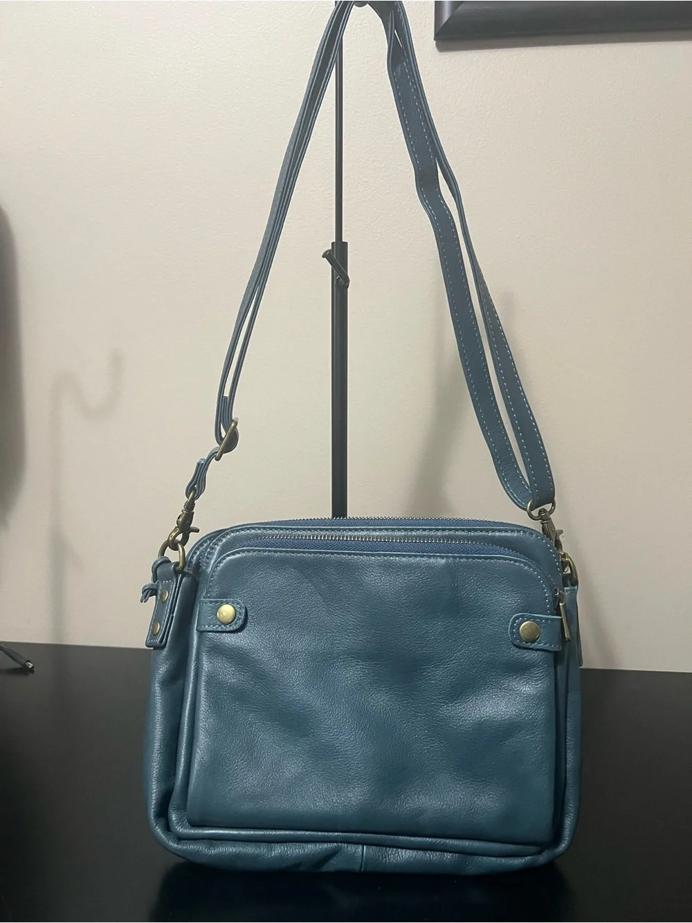 Women's Teal Leather Crossbody Bag with Adjustable Strap
